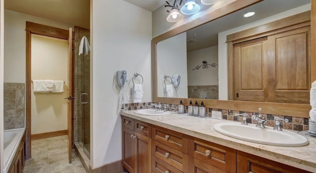 Номер Standard c 1 комнатой Luxurious 1 BR in River Run Village with Ski in ski out condo