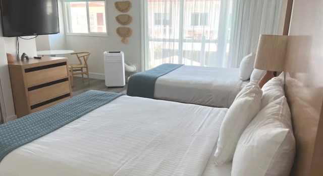 Четырёхместный номер Standard с красивым видом из окна Capri Laguna on the Beach - A Boutique Hotel