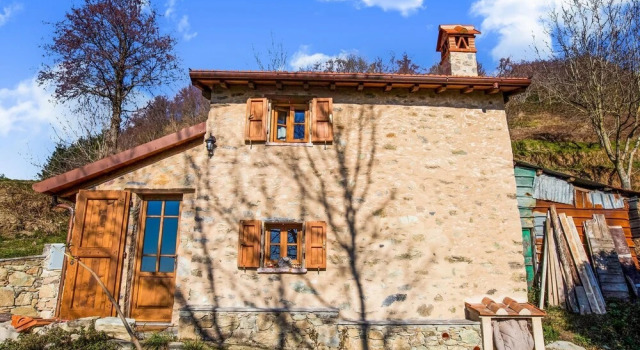 Cosy Holiday Home in Metato With Swimming Pool, Prenota Hotel Camaiore 
