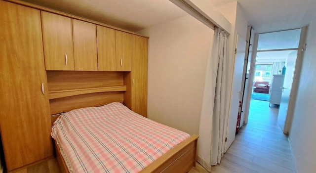 Central Coastal Apartment for 4