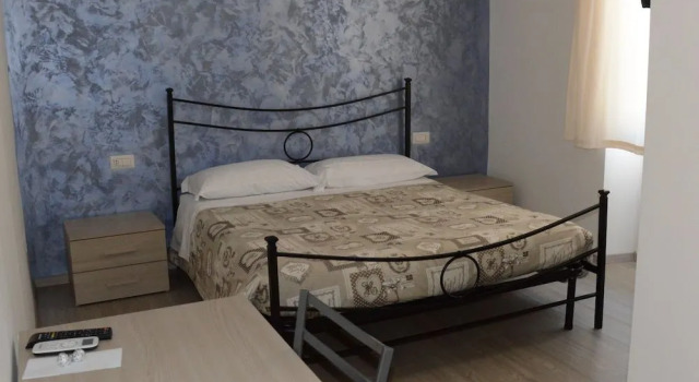 Albano Station Rooms, Забронировать Отель «постель и завтрак» Альбано-Лациале Кастелли Романи