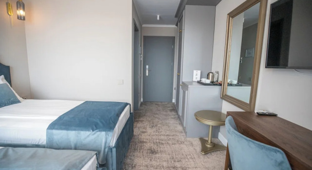 Двухместный номер Standard с балконом Hotel Meridian