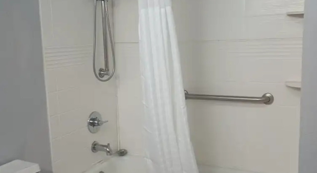 Двухместный люкс Comfort Inn & Suites Johnson City - Binghamton