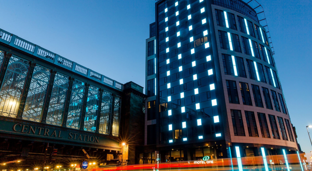 Motel One Glasgow, Забронировать Мотель Отели Глазго 3 звезды, рядом с Подвесной мост Портленд-Стрит, 3*
