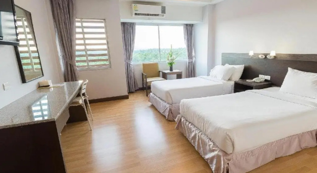 Двухместный номер Deluxe SinKiat Buri Hotel