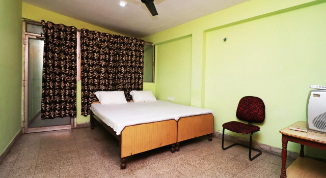 SPOT ON 37167 Hotel KGN