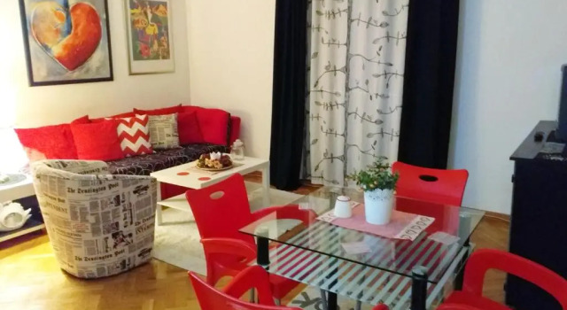Апартаменты с балконом и с красивым видом из окна Gold Apartments