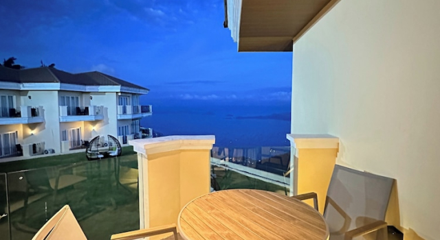 Номер Premier с видом на озеро The Lake Hotel Tagaytay