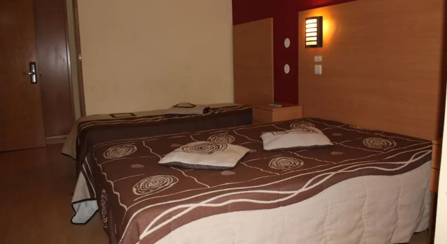 Четырёхместный номер Standard c 1 комнатой Guest House Estrela