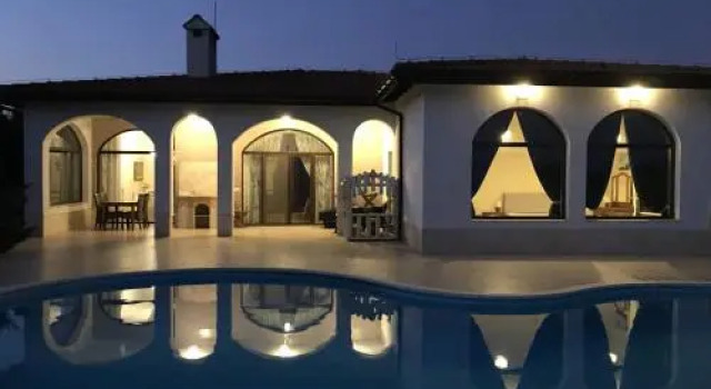 Private Villa 101 in BlackSeaRama, Забронировать Вилла Коттеджи Балчик, Коттедж