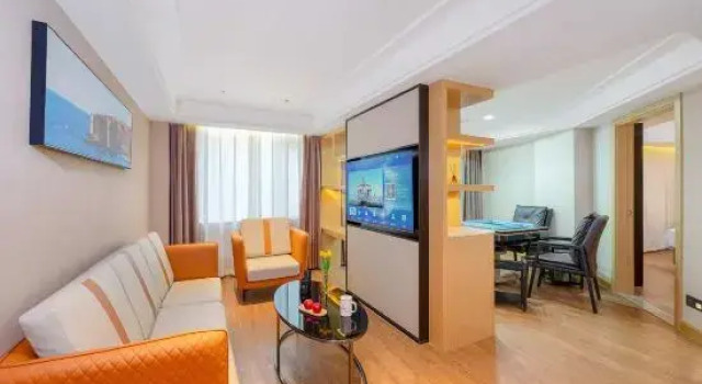 Люкс Vienna International Hotel (Shenzhen Longhua Dalang Commercial Center Branch)
