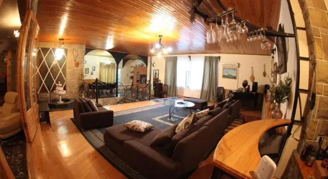 Zaalis Traditional House