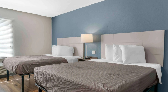 Четырёхместный люкс Auburn Hills Extended Stay Inn