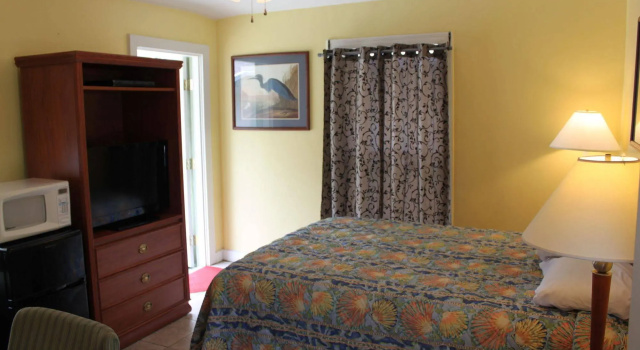 Travel Inn of Titusville, Rezervați Mini-hotel Frontenac Florida