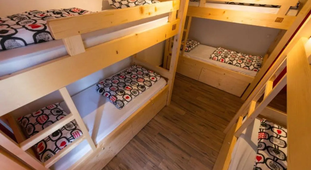 Кровать в общем номере Hostel Soča Rocks