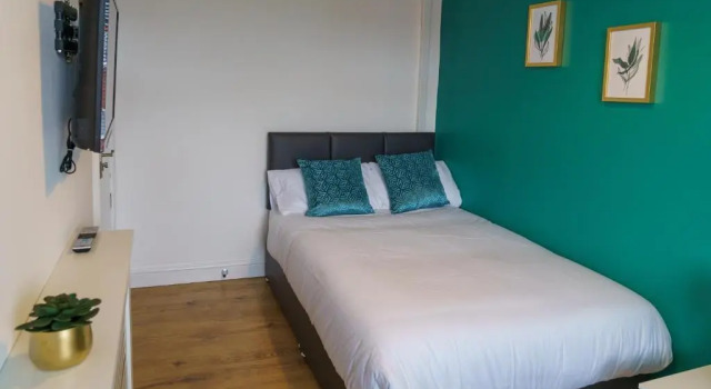 Апартаменты Emerald Rooms Bolton by Prime Stay