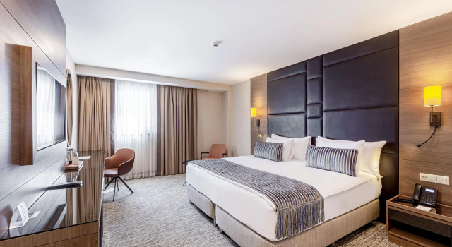 Двухместный номер Deluxe TRYP By Wyndham Istanbul Sisli Hotel