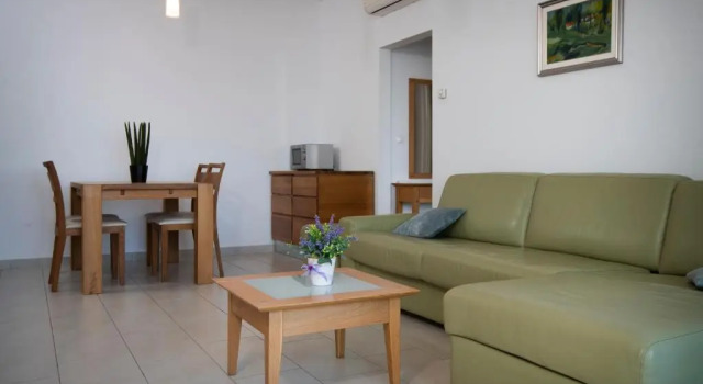 Apartments Vela Sollis, Rezerwuj Apartament Marusici Split Region