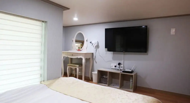 Двухместный семейный номер Deluxe с балконом Basapan Pension