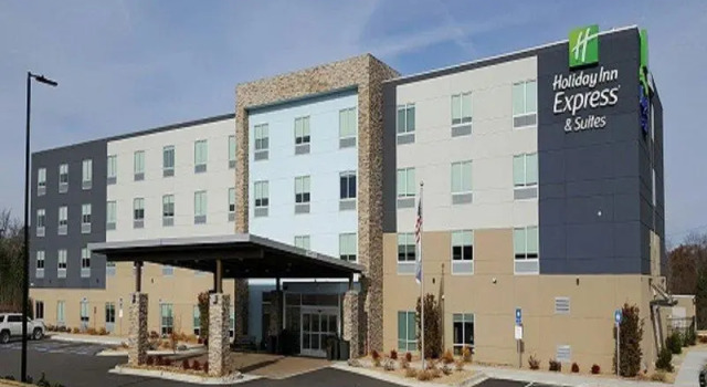 Двухместный люкс c 1 комнатой Holiday Inn Express & Suites Macon North by IHG
