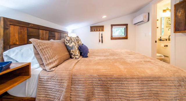 The Nuthatch Cabin, Book Hotel 3-stjernede hoteller i Elm Mott, 3*