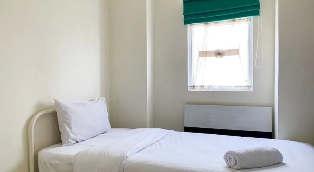 Modern Look And Comfortable 2Br Green Pramuka City Apartment, Prenota Appartamento Cempaka Putih 