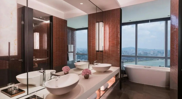 Двухместный номер клубный Grand Deluxe с видом на реку Grand Hyatt Changsha