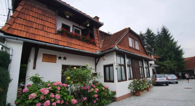 Pensiunea Schneider, Varaa Hotelli Covasna Transylvania