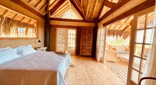 Amai Luna, Book Guesthouse Mancora Piura