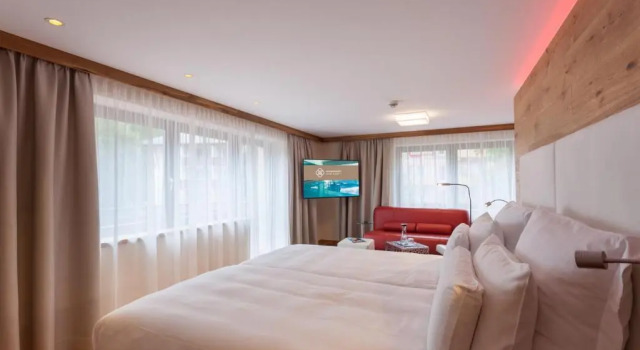 Полулюкс Superior с балконом и с красивым видом из окна Alpinresort ValSaa