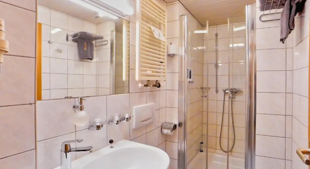 Двухместный номер Standard с балконом Hotel Maurer