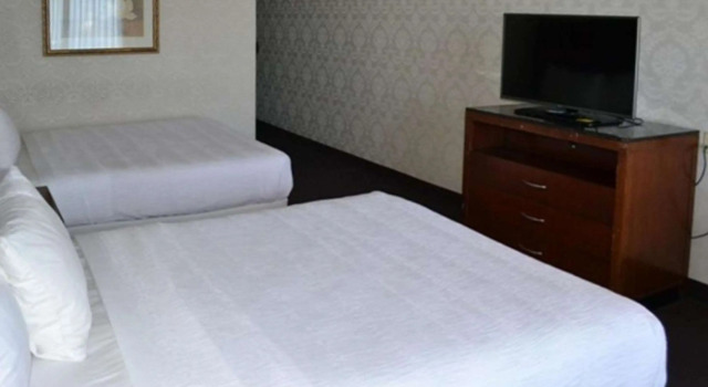 Le Ritz Hotel & Suites, Rezerwuj Hotel Hotele w Idaho z basenem, Basen