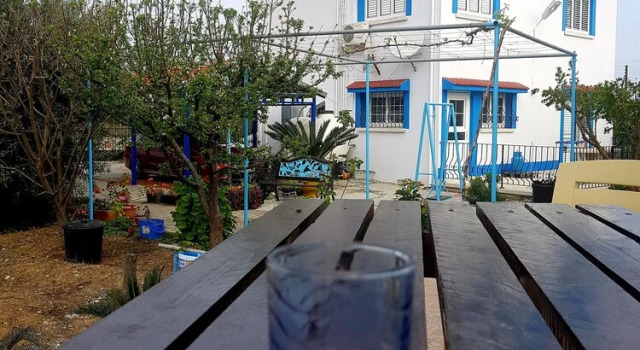 3 Bedrooms Cottage with sea view Lapta Holiday Homes
