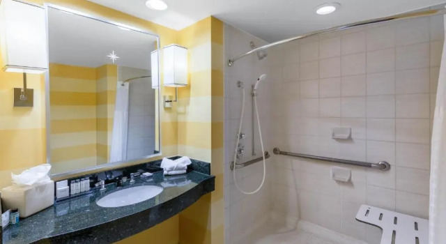 Двухместный номер Standard Wyndham Grand Oklahoma City Downtown