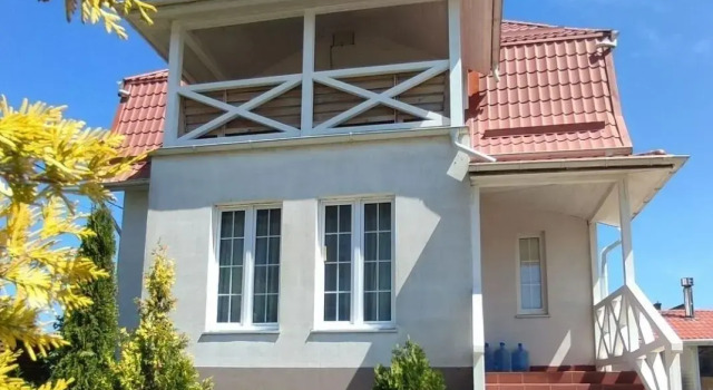 Dom na ulitse Obogatitelnaya, Book Feriehus Villaer i Yantarny, Villa