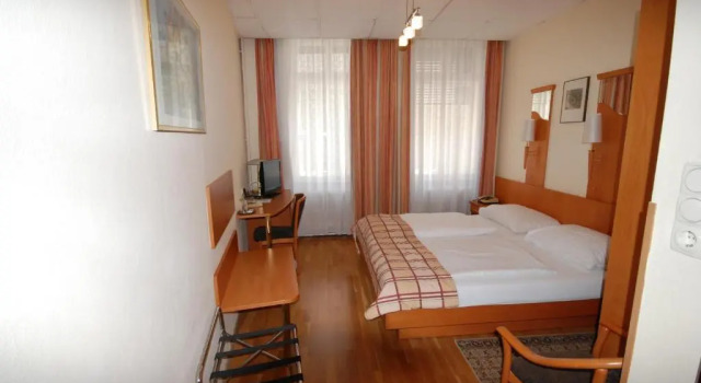 Двухместный номер Continental Hotel-Pension