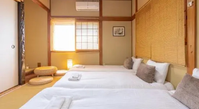 TabiTime・Sumiyoshikamikakushi | 4 Bedrooms, 2 Bathrooms, Large Parking Space & Balcony, Забронировать Отель Отели и гостиницы Осаки, рядом с Храм Сумиёси-тайся, Отель