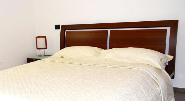 Apartment With 3 Bedrooms in Avellino, With Wonderful Mountain View, Shared Pool and Enclosed Garden, Buchen Sie Ferienwohnung Hotels in Irpinia mit Pool, Schwimmbad