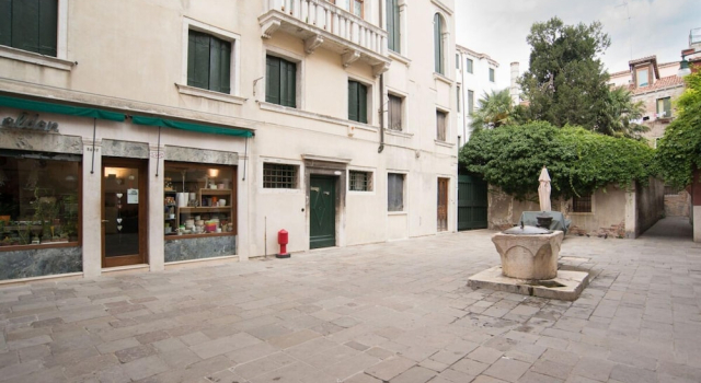 Luxury S A San Marco Palace 3mins From San Marco, Забронировать Апартаменты/квартира Апартаменты Венеции, рядом с Консульство Франции в Венеции, Апартаменты/квартира