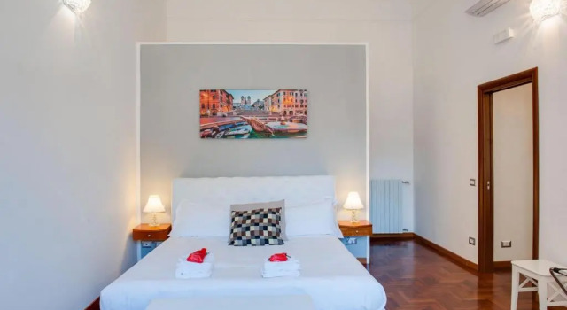 Люкс с балконом и с видом на город Lh Royal Suites Terrace