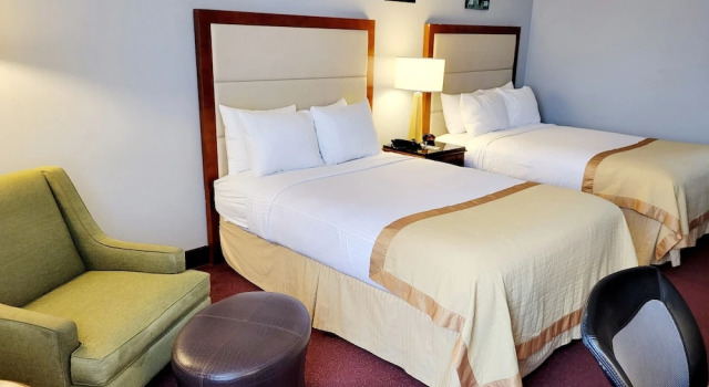 Четырёхместный номер Standard Bangor Grande Hotel