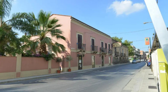 Casantica B&B Turismo Rurale, Rezerwuj Bed and Breakfast Hotele w Milazzo z basenem, Basen