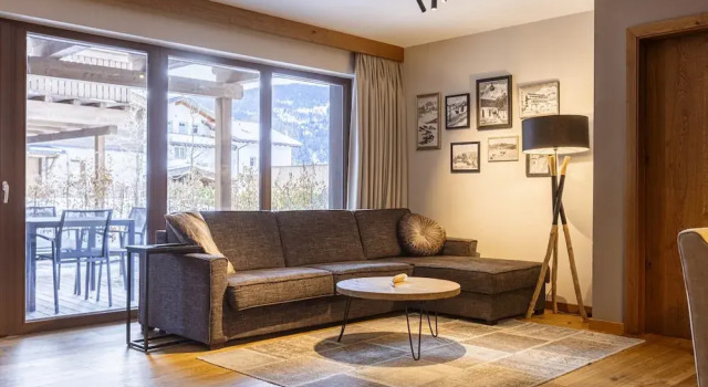 Апартаменты Spacious Apartment With Swimming Pool