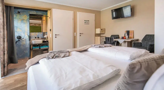 Двухместный номер Standard с балконом и с видом на сад Landhotel Anna