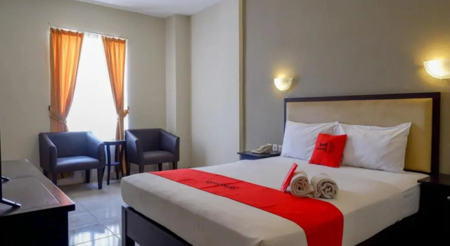 Suite RedDoorz At Jalan Sriwijaya Semarang