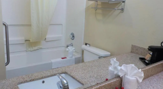 Номер Standard SureStay Hotel By Best Western Tuscaloosa Southeast