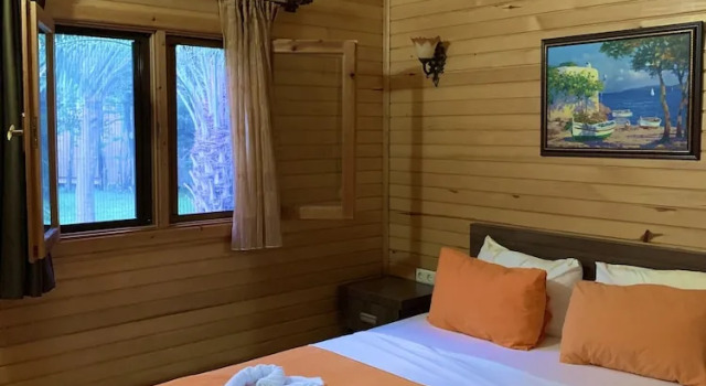 Бунгало с балконом Canada Hotel & Bungalows