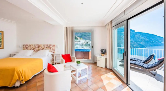 Полулюкс Deluxe Villa Anfitrite