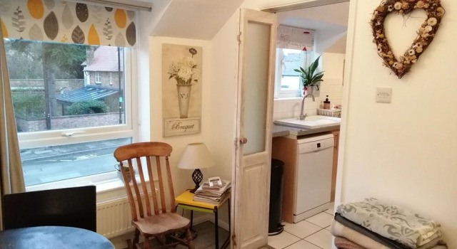 Modern and Cosy Apartment in Shipton on Stour, UK