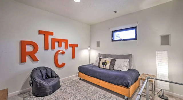 Коттедж Custom Home < 2 Mi to Downtown Boise